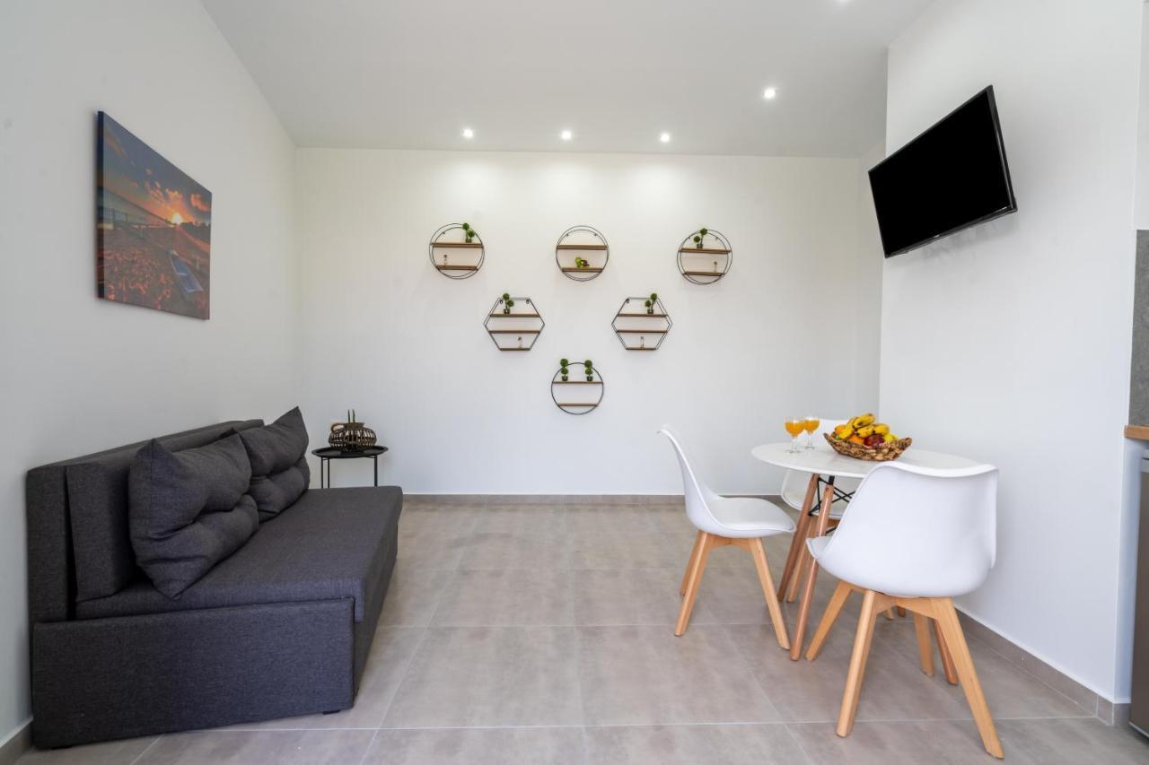 Kalligeom Apartment แอร์ซอนิสซอส ภายนอก รูปภาพ